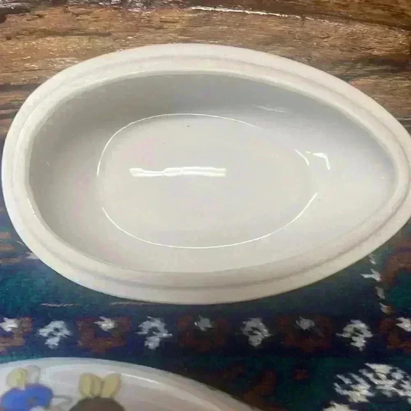 Vintage porcelain, handpainted egg. Perfect condition. - Picture 3 of 8